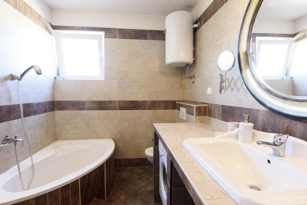 شقة Basic Apartman زادار المظهر الخارجي الصورة